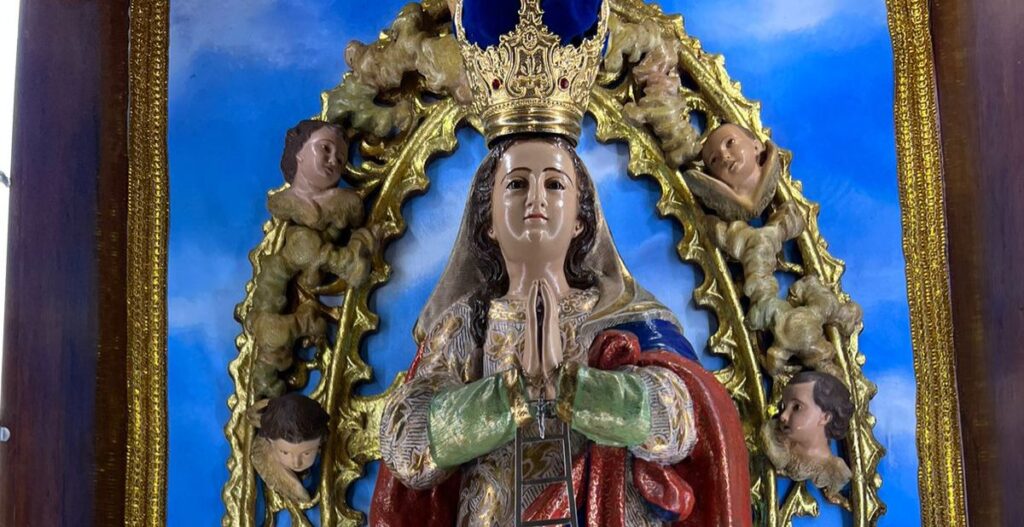 Escada se prepara para receber a imagem restaurada de Nossa Senhora da Apresentação da Escada neste sábado (8)