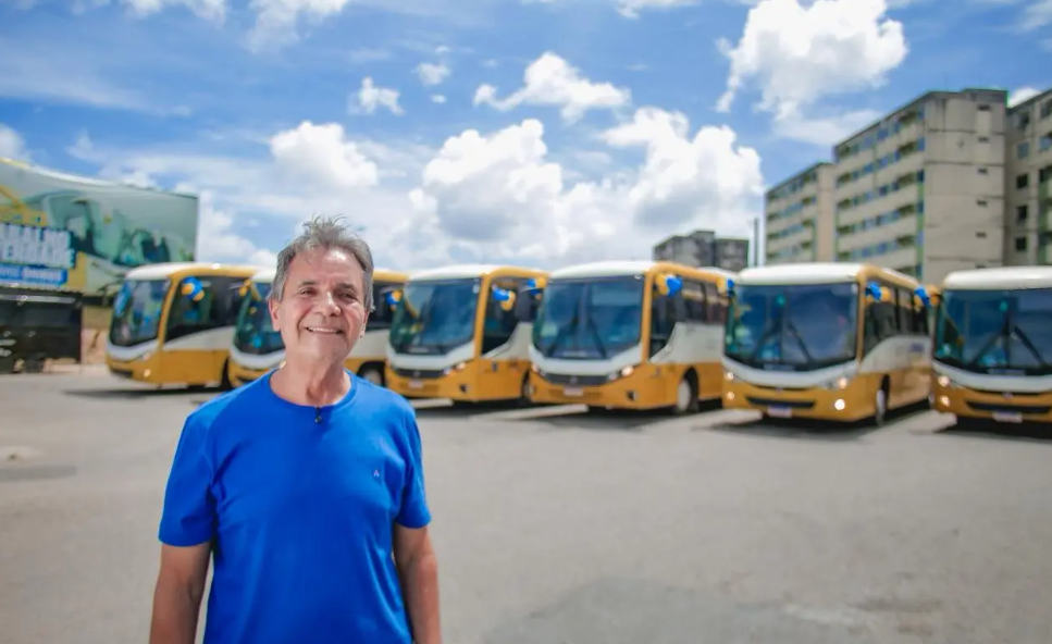 Ipojuca amplia frota e chega a 14 novos ônibus universitários em menos de um ano