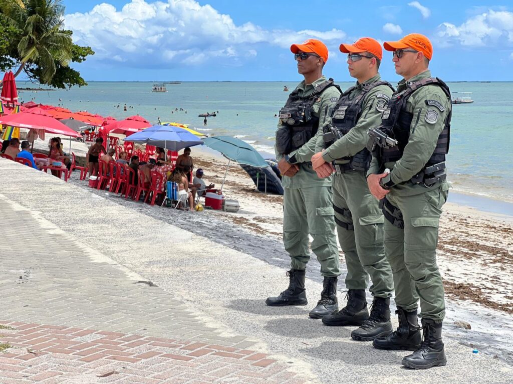 Operação Verão 2026 reforça segurança no litoral pernambucano e em Fernando de Noronha
