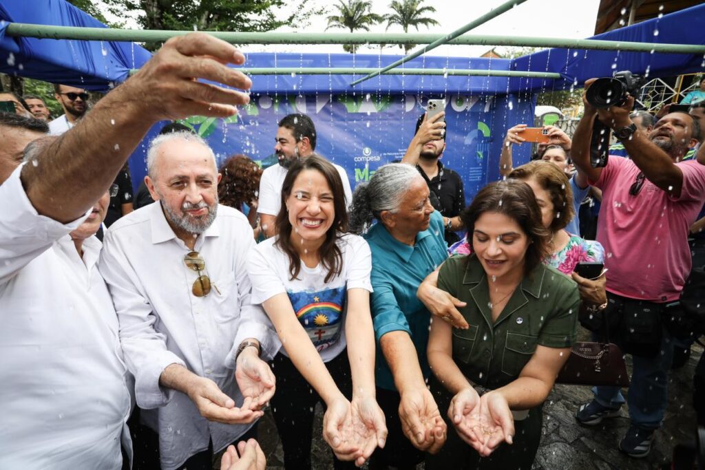 Raquel Lyra entrega água do São Francisco a Gravatá e anuncia novos investimentos em infraestrutura