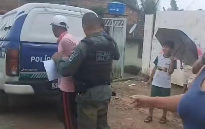Filho é preso suspeito de importunar sexualmente a própria mãe idosa em Moreno