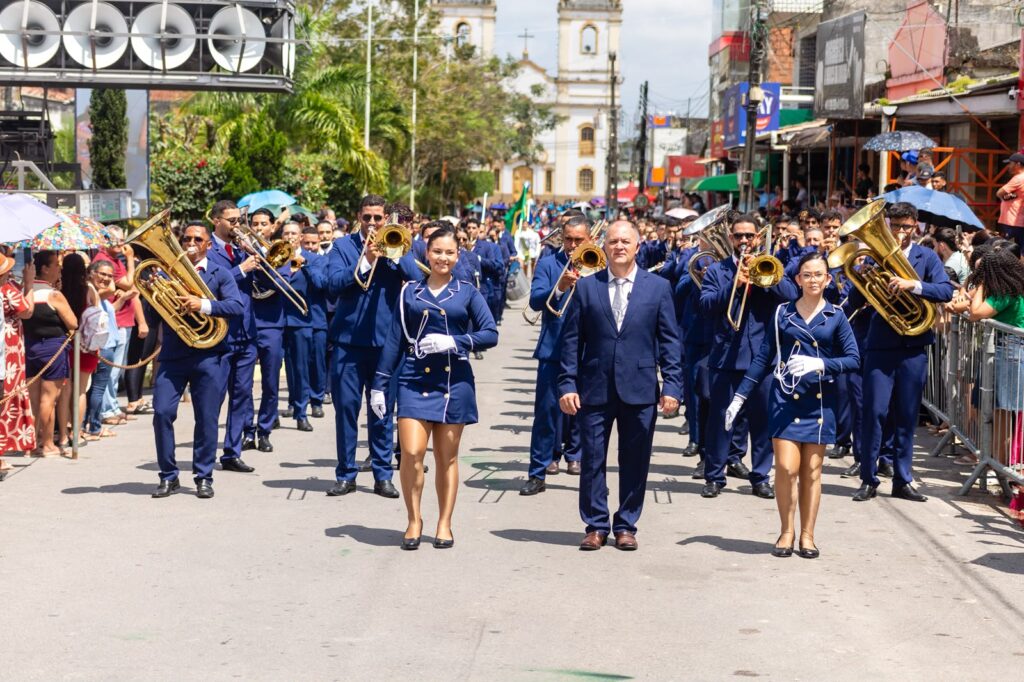 Chã Grande realiza desfile cívico em comemoração aos 204 anos de independência do Brasil